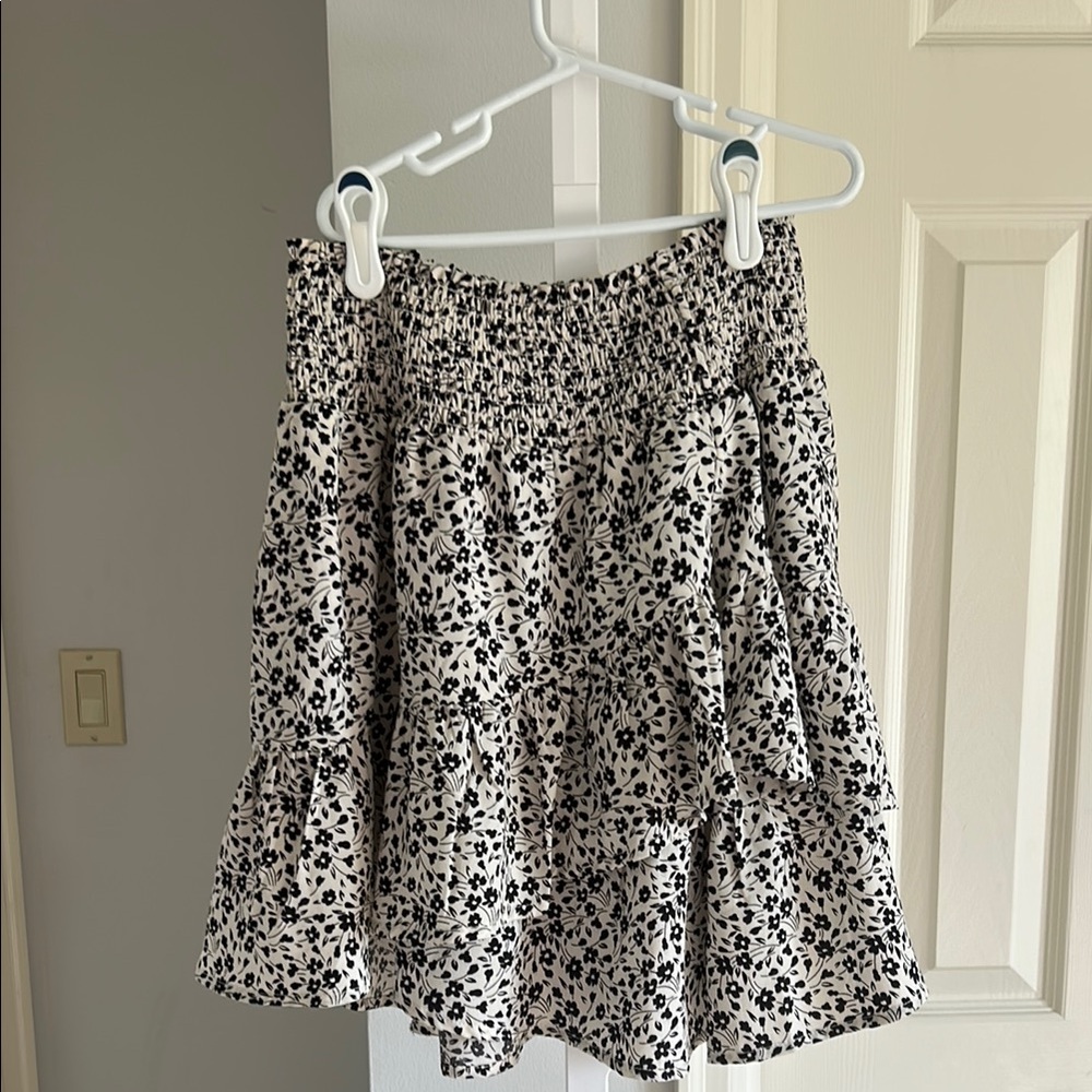 Altar’d State Floral Black and White Women's Skirt